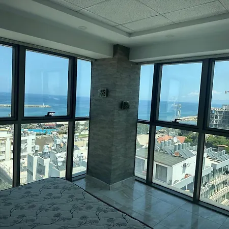 Laroni Tower Apartament Kirenia